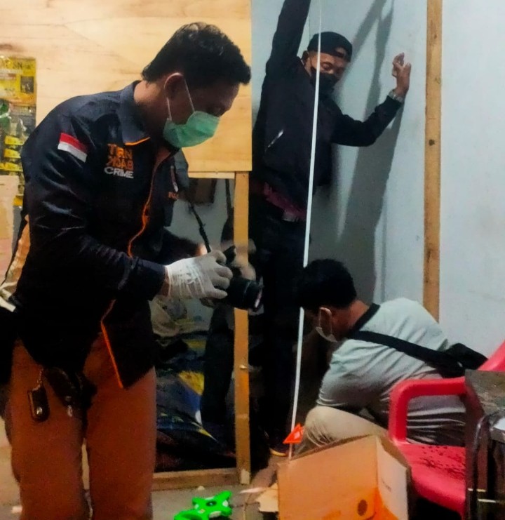 Penjual Pakan Burung Ditemukan Membusuk Di Ruko Kontrakan