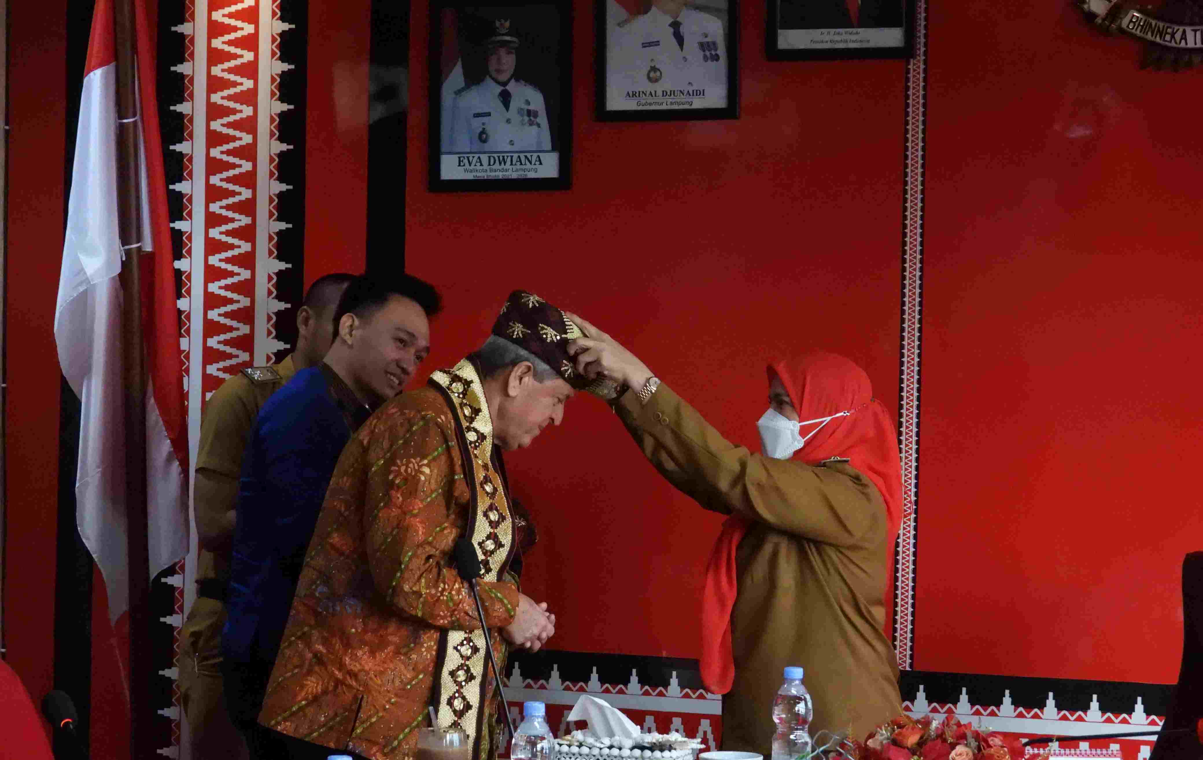 Rasakan Duka Mendalam Bagi Palestina, Walikota Bandar Lampung Memberikan Bantuan Uang Rp 250 Juta