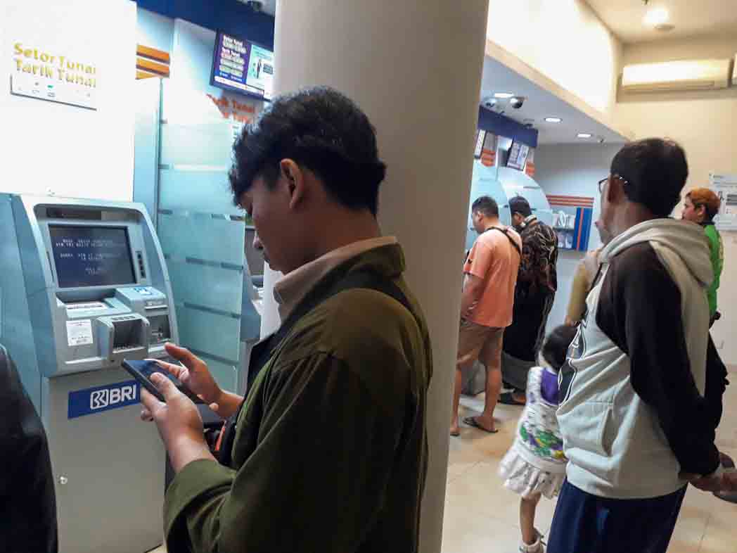 Hari ini Sejumlah Mesin ATM BRI di Bandar Lampung tak Berfungsi Normal, Nasabah Keluhkan Pelayanan