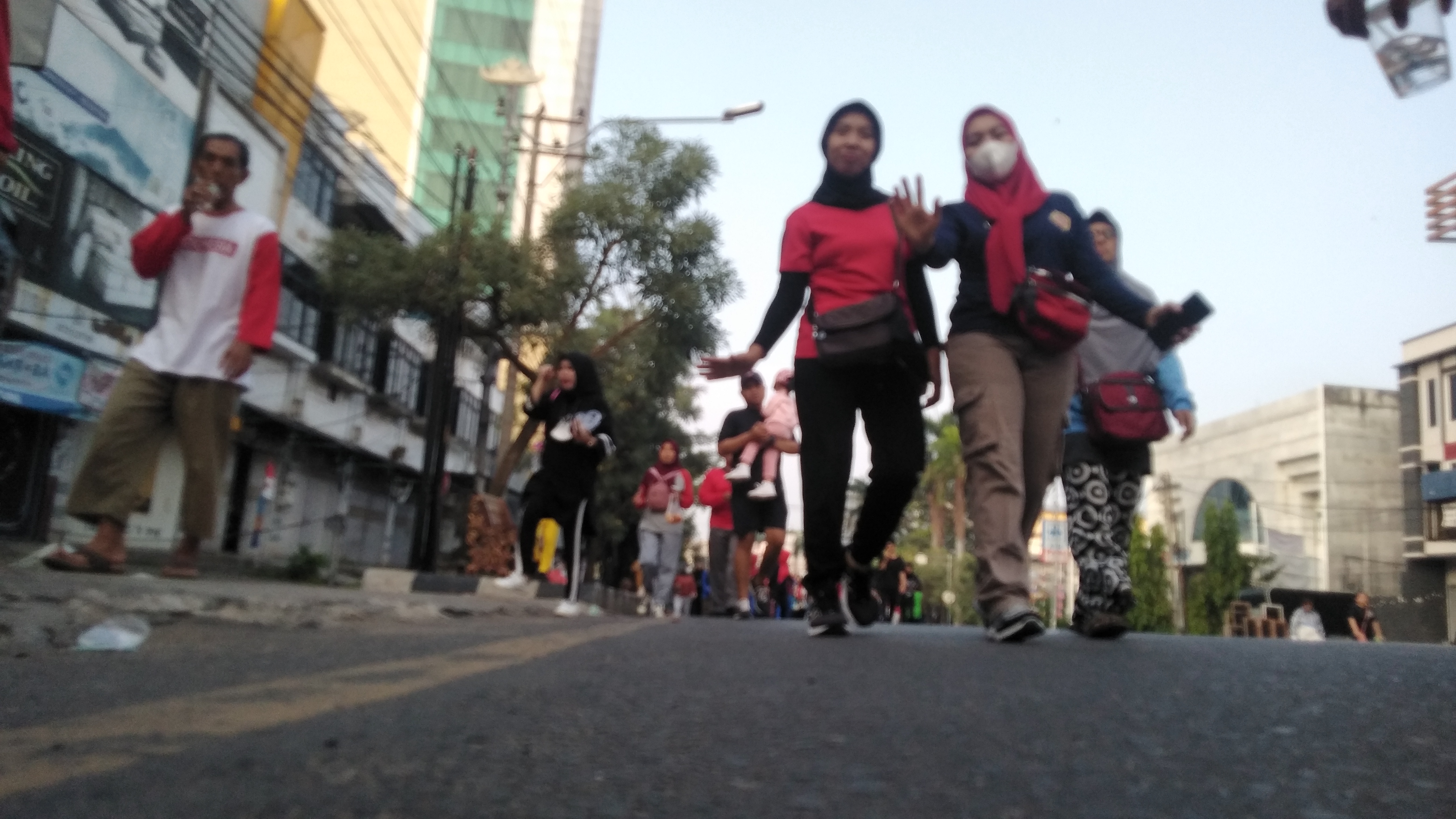 Celetukan Yadi Sembako, Hibur 27 Ribu Peserta Jalan Sehat HUT Bandarlampung