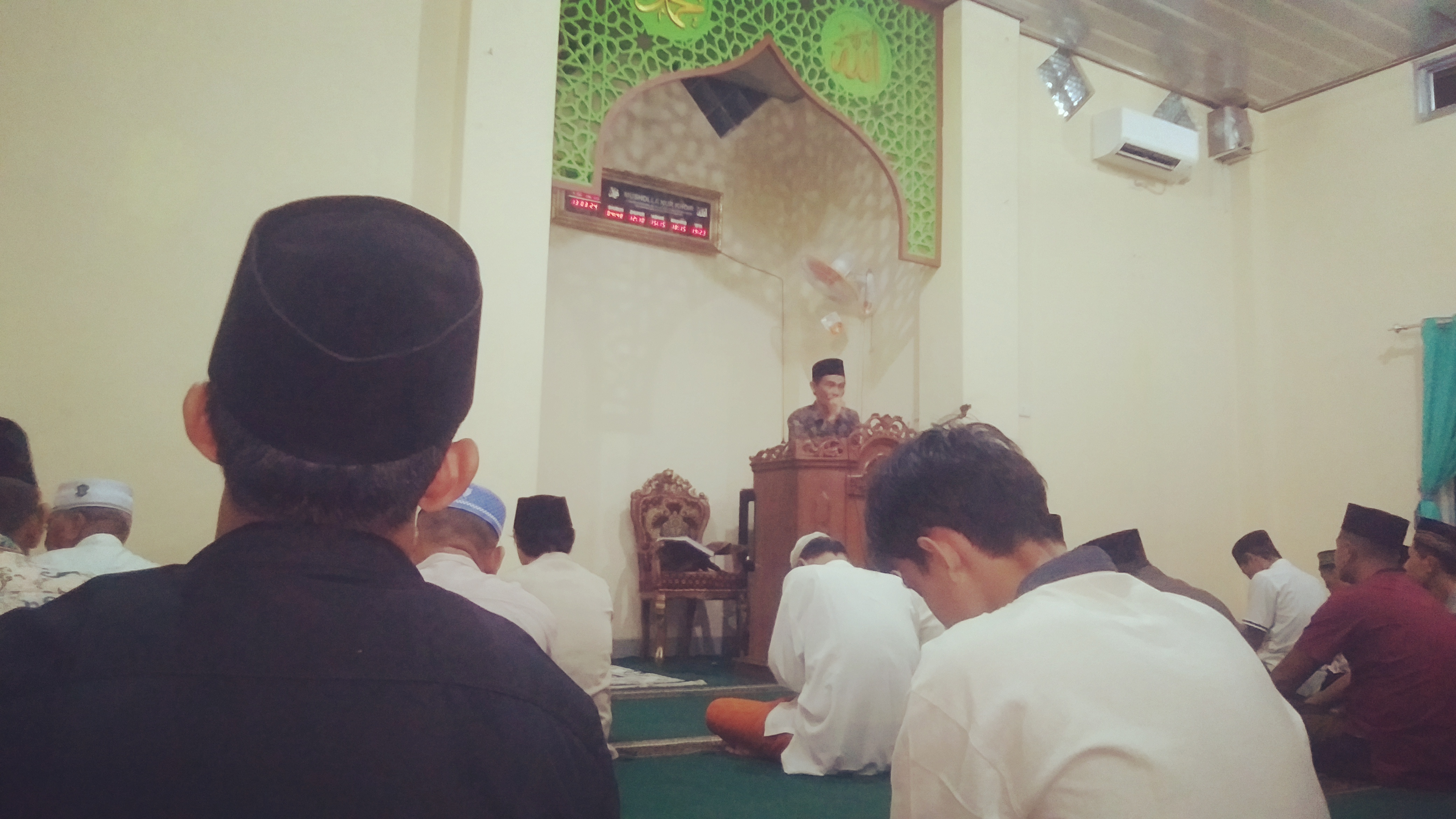 Mengamini Tafsir Surat Al Ashr, Kultum Tarawih Ketiga Ramadan di Nur Khoir