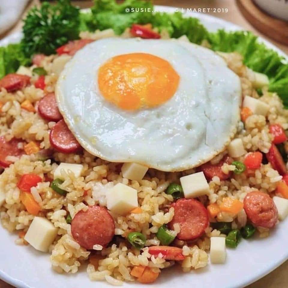 Resep Nasi Goreng Sosis Keju Enak dan Mudah