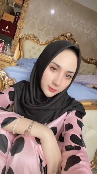 Tertangkapnya Selebgram Cantik APS, Terjerumus Bisnis Haram Bikin Apes Narkoba