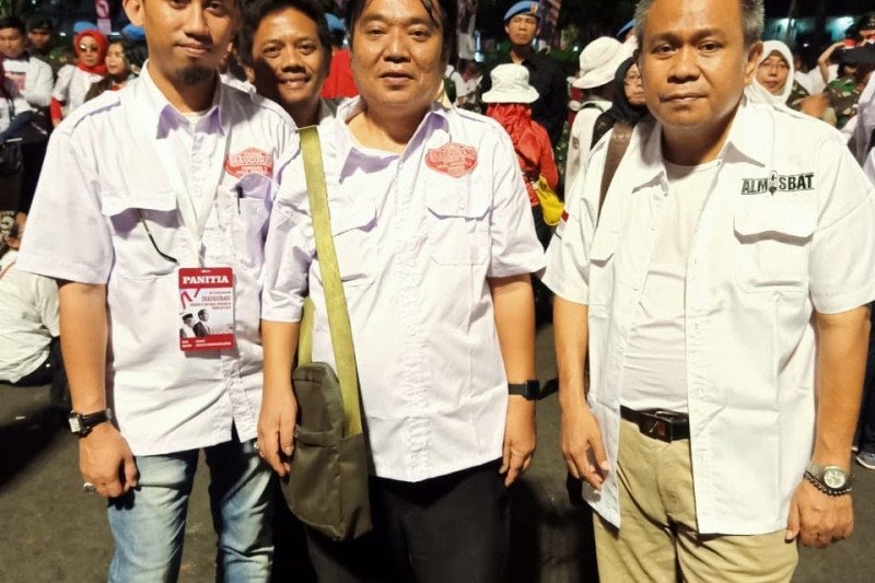 Sepeninggal Hendrik "Iblis" Sirait, ALMISBAT Bentuk Pimpinan Kolektif Dipimpin Ambong