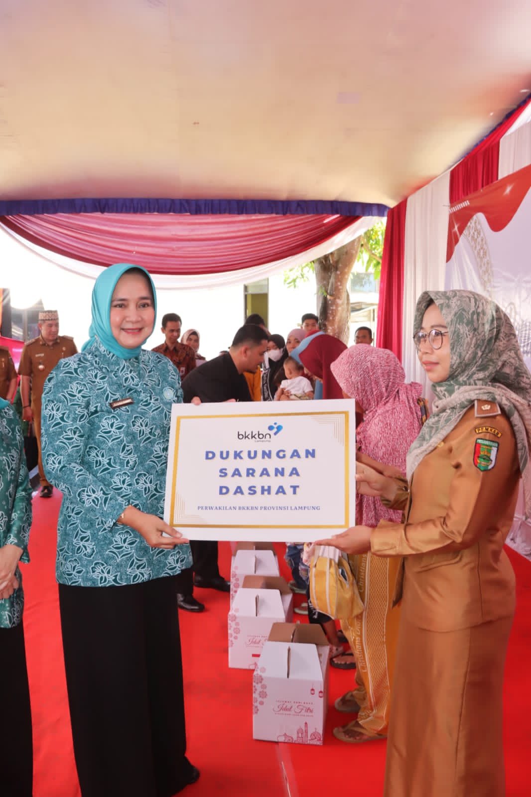 Ketua TP PKK Provinsi Lampung Buka Kegiatan Bakti Sosial Kolaborasi Percepatan Penurunan Stunting Provinsi Lampung