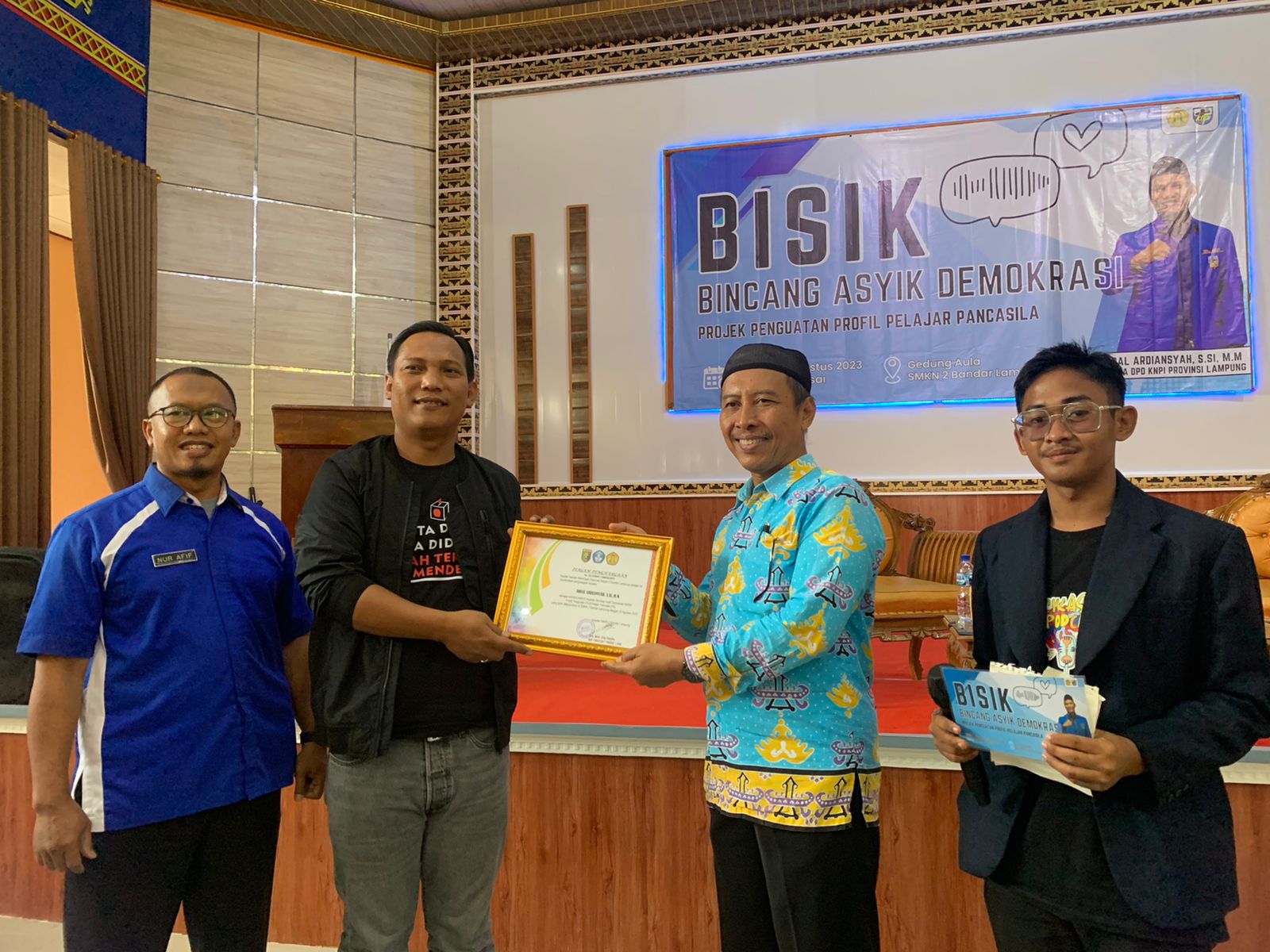 Bincang Asyik Demokrasi Bersama Bung Iqbal di SMKN 2 Bandar Lampung Berjalan Dengan Sukses