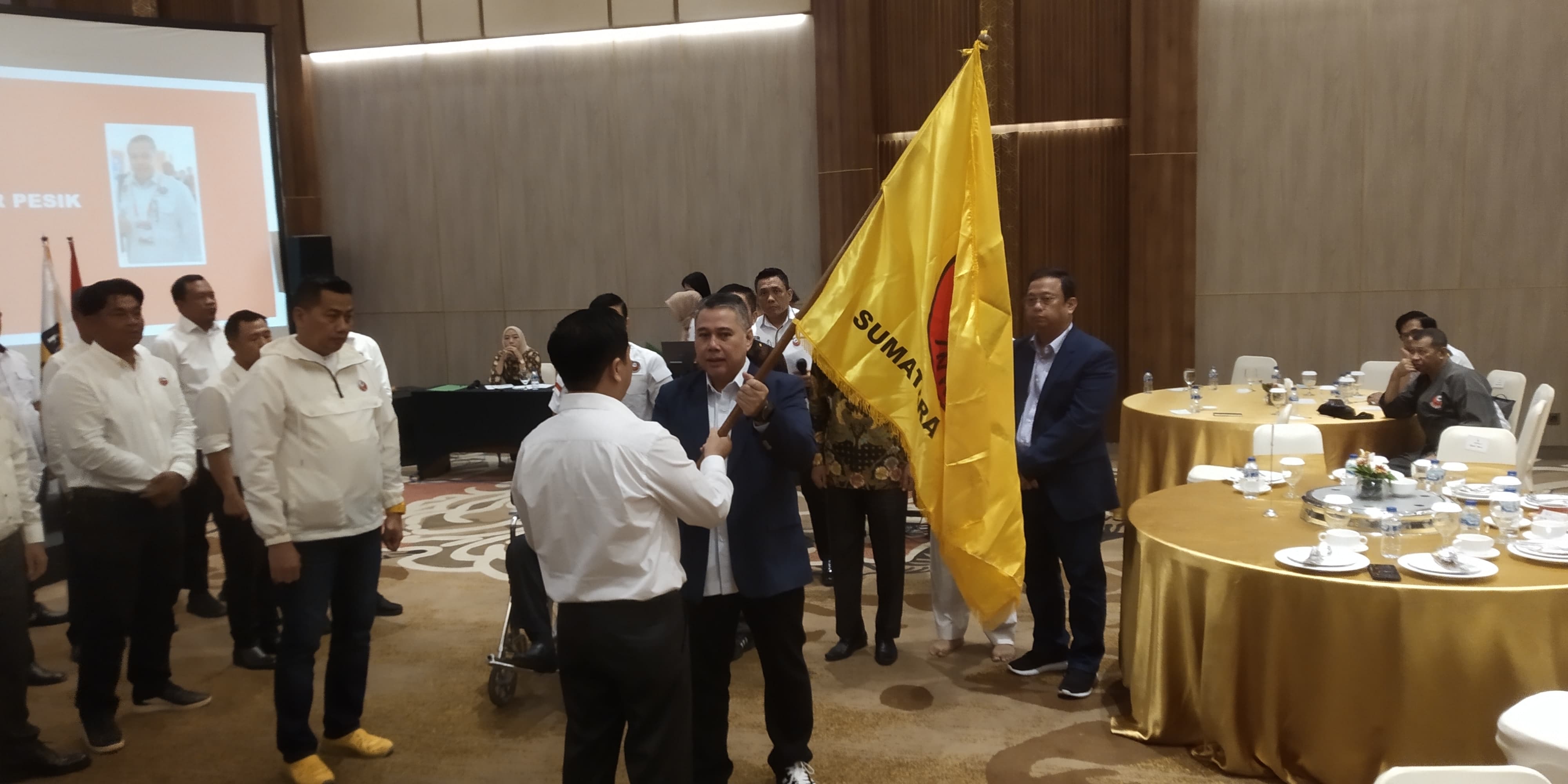 Roy Riady SH.,MH Resmi Menjabat Ketua Umum INKADO Beserta Pengurus Indonesia Karatedo Provinsi Sumatera Selatan