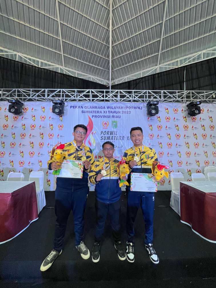 Tim E-Football ESI Lampung Raih Medali Emas di Porwil Sumatera 2023