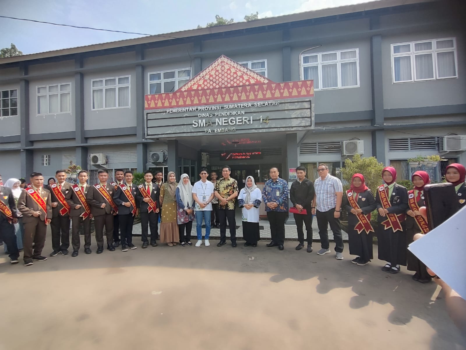 TJSL Sekolah Energi Berdikari Di SMA Negeri 14 Palembang