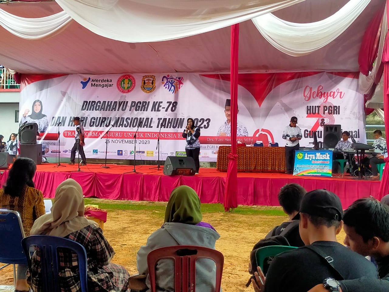 Dinas Pendidikan Kebudayaan Bandar Lampung, Gelar Lomba Jalan Sehat Peringati HUT Ke-78 PGRI Dan HGN