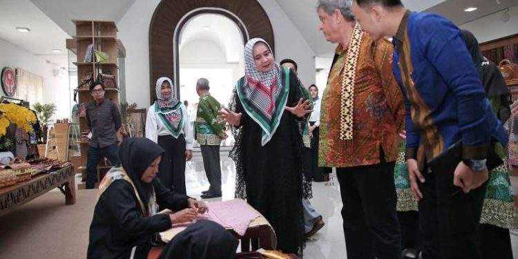 Kunjungan Kedutaan Besar Palestina Di Gedung Dekranasda Lampung, Di sambut Ibu Riana Sari Arinal