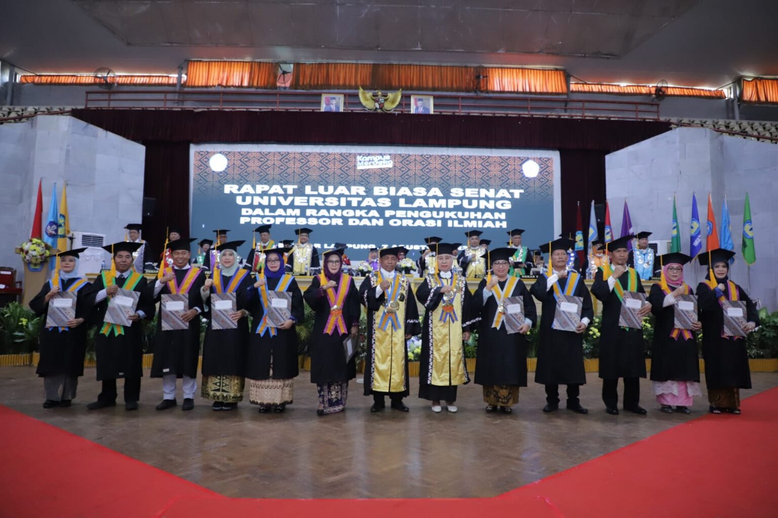 Unila Gelar Pengukuhan, 11 Orang Resmi Sandang Gelar Guru Besar