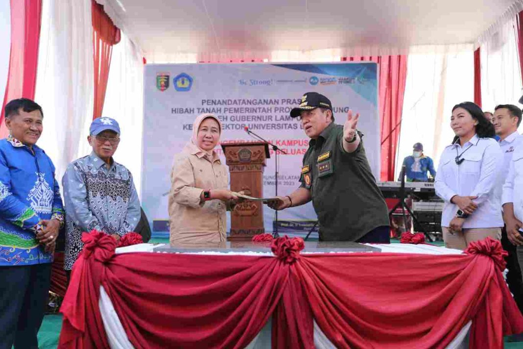 Gubernur Arinal Tandatangani Prasasti Hibah Tanah 150 Ha untuk Pengembangan Kampus II Unila