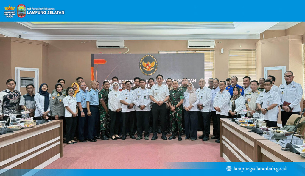 Kemenko Polkam–Pemkab Lamsel Bahas Pemindahan Makam Belanda di Sebuku