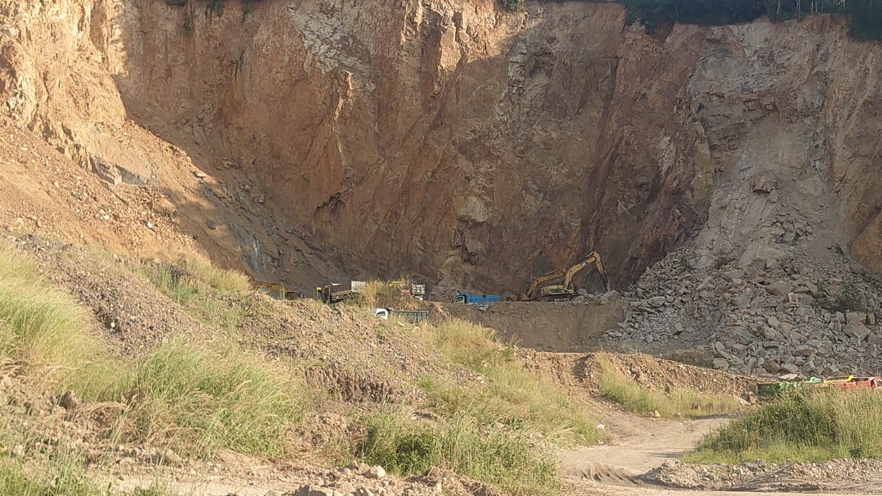 Tambang Batu Ilegal Diduga Rugikan PAD Kota Bandar Lampung