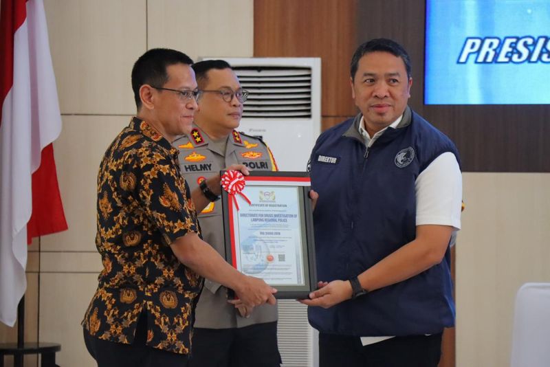 Piawai Manajemen Risiko, Ditresnarkoba Polda Lampung Diberi Sertifikat ISO