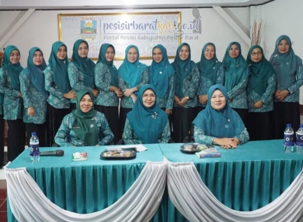 Ketua TP-PKK Septi Istiqlal Hadiri Rapat Rutin Bulanan