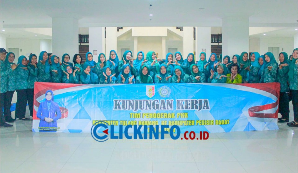Pj. Ketua PKK Tuba Herlinawati Qudrotul Kunker ke Pesibar, Studi Tiru Pengembangan UMKM dan Pariwisata