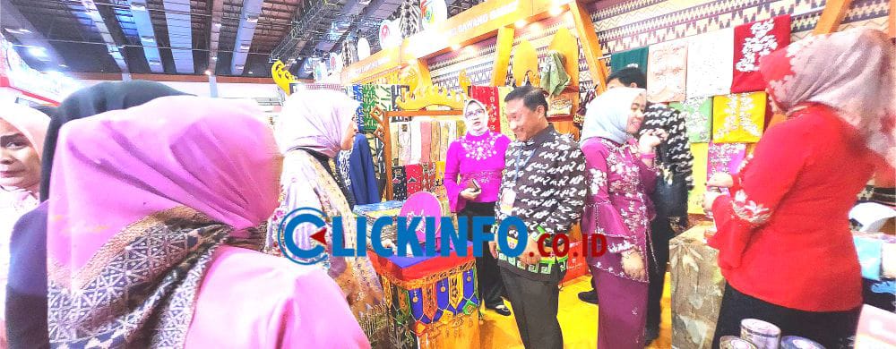 Kain Maduaro Jadi Produk Unggulan Tulang Bawang di Perhelatan Inacraft 2024 Jakarta