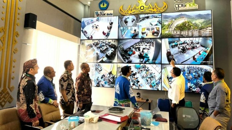 Warek BUK Unila Tinjau Pelaksanaan UTBK SNBT 2024