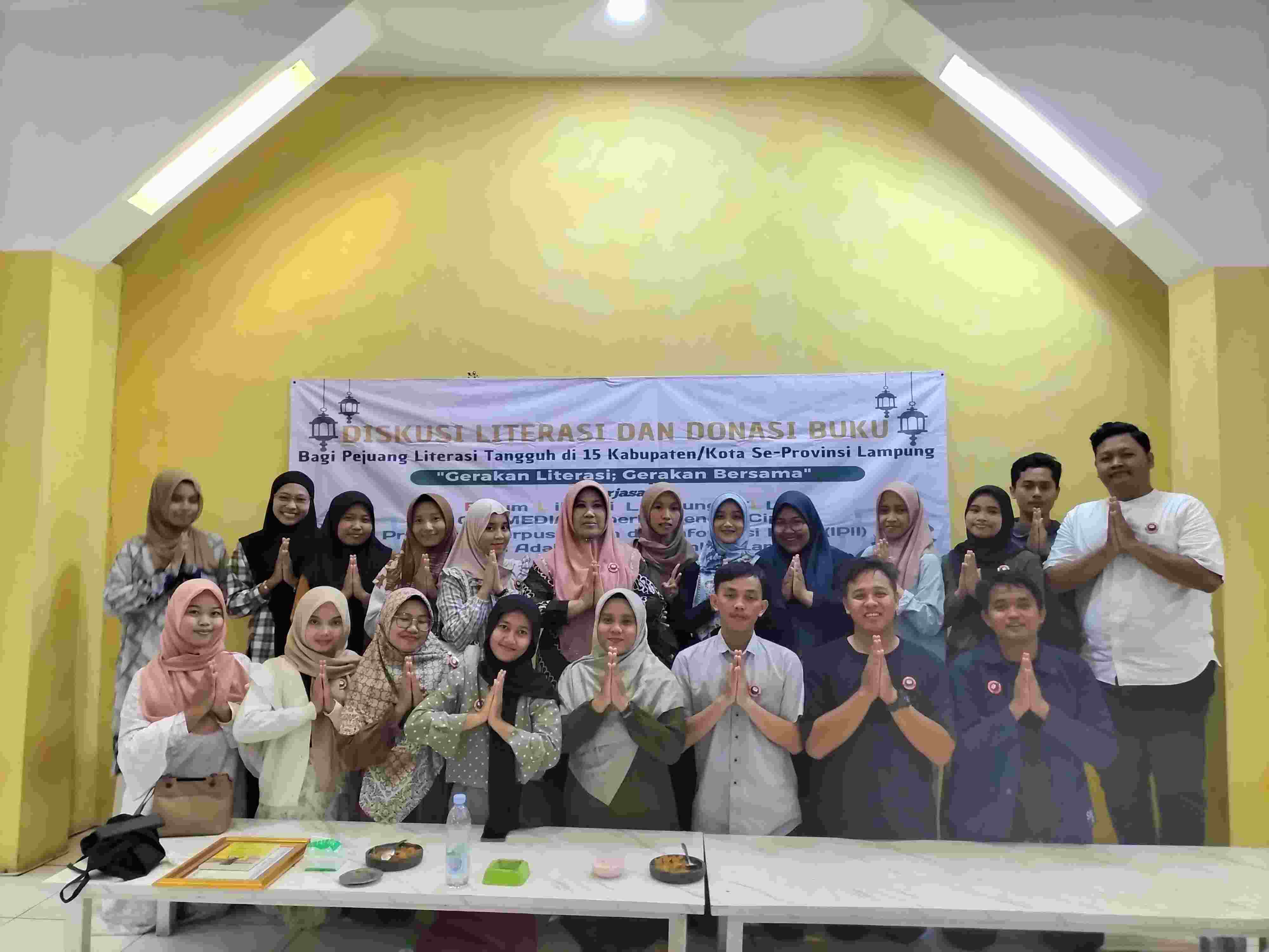 Forum Literasi Lampung Gelar Diskusi dan Donasi Buku