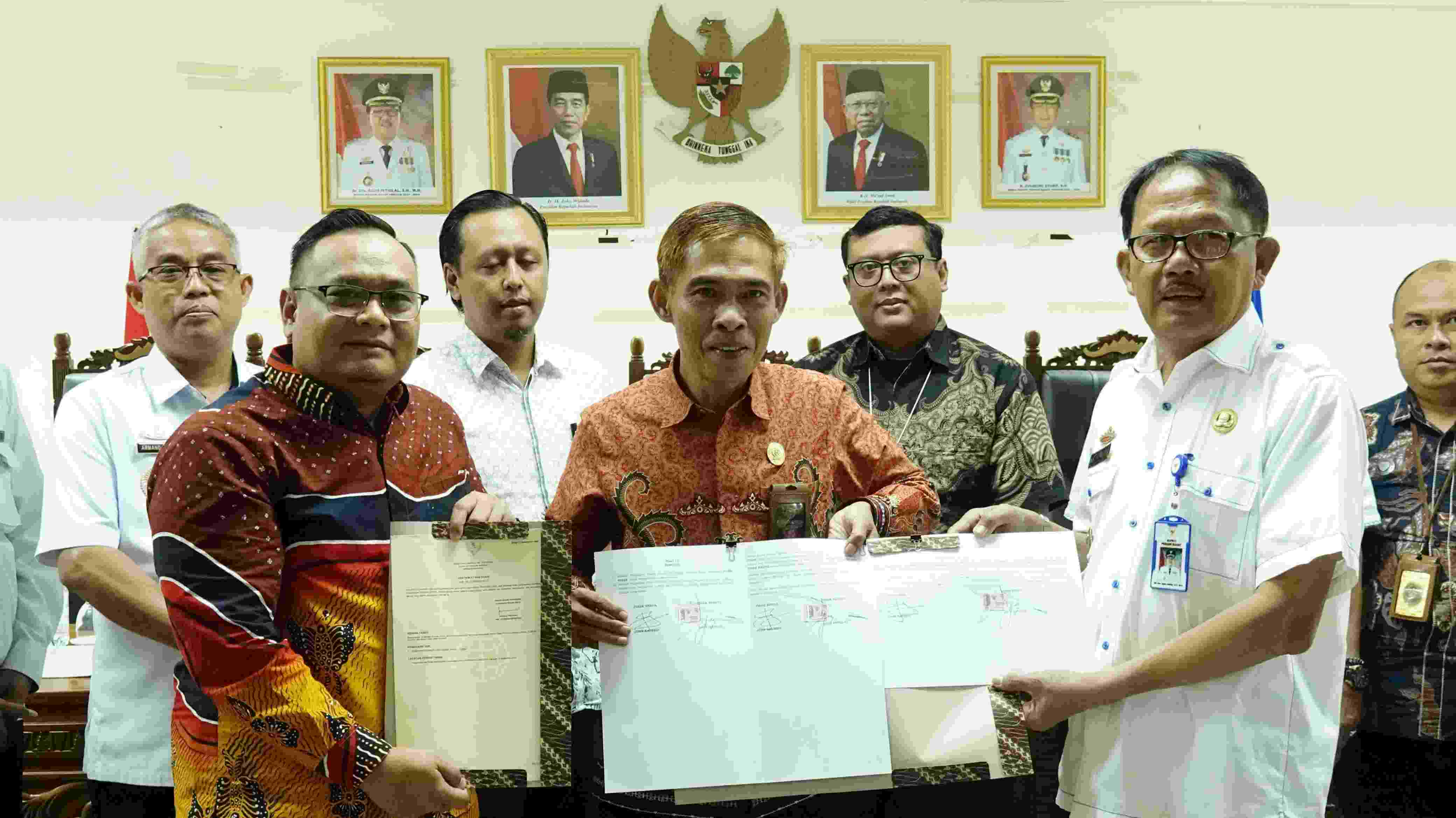 Pemkab Pesibar Hibahkan Tanah untuk Pembangunan Kantor Pengadilan Negeri Liwa