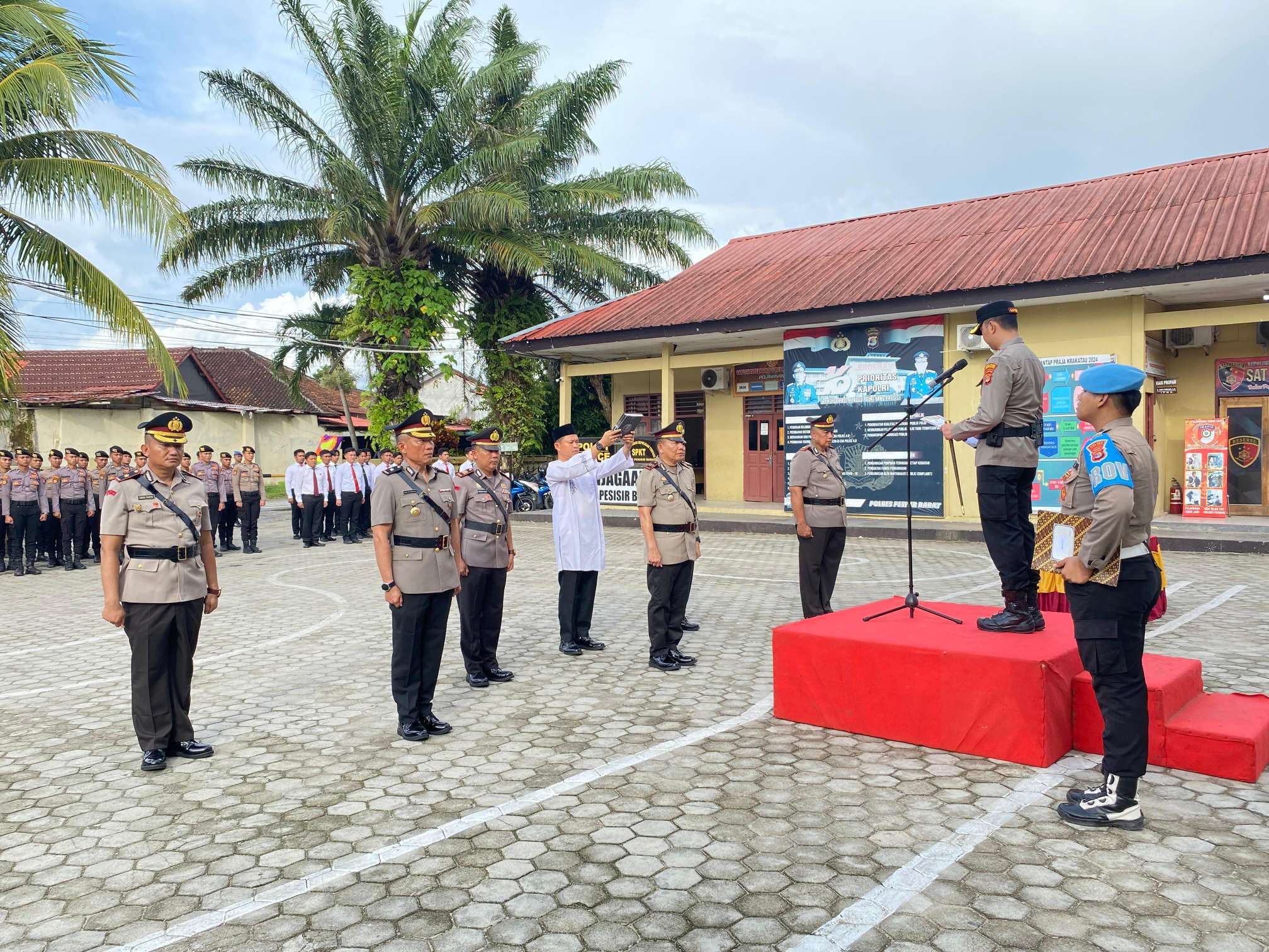 Rotasi Jabatan di Polres Pesisir Barat, Kapolres Beri Pesan Khusus