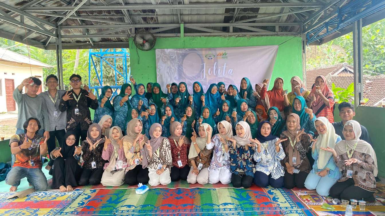 Inovasi KKN UIN RIL: Minyak Jelantah Jadi Lilin Aromaterapi Bernilai Ekonomi di Kota Bandar Lampung