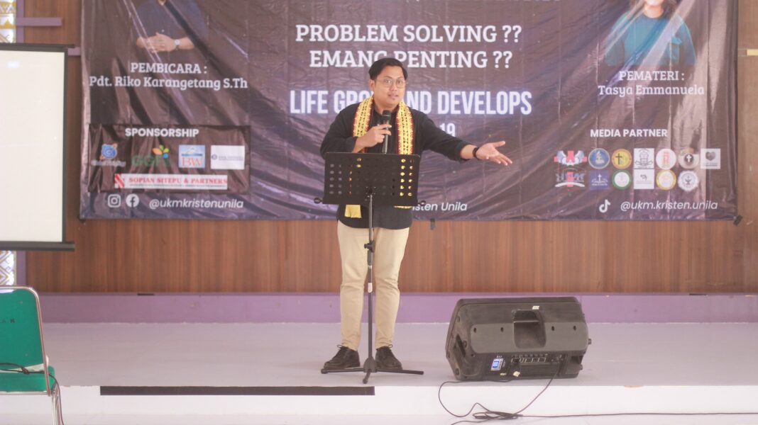 UKM Kristen Unila Adakan Seminar Pemuda Kristiani