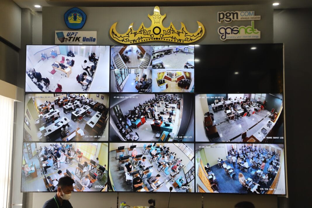 Rektor Unila Pantau Pelaksanaan UTBK Mandiri 2024