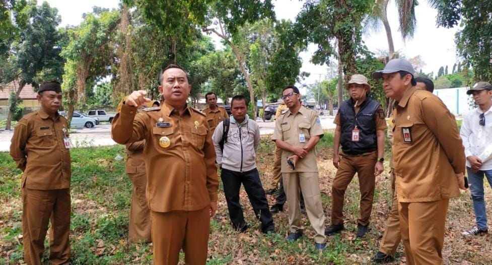 Pj Bupati Probolinggo Tinjau Langsung Pembangunan Stadion Gelora Merdeka