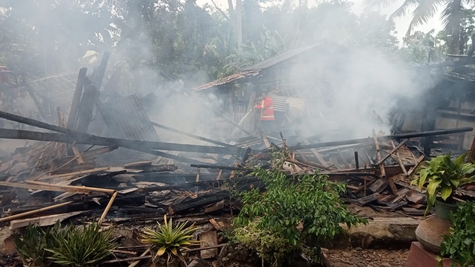Kebakaran Hanguskan Rumah di Sukamara Lampung Selatan