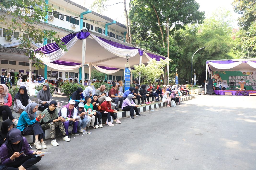 FP Unila Bersama Badan Karantina Lampung dan PDHI Gelar Vaksin Gratis