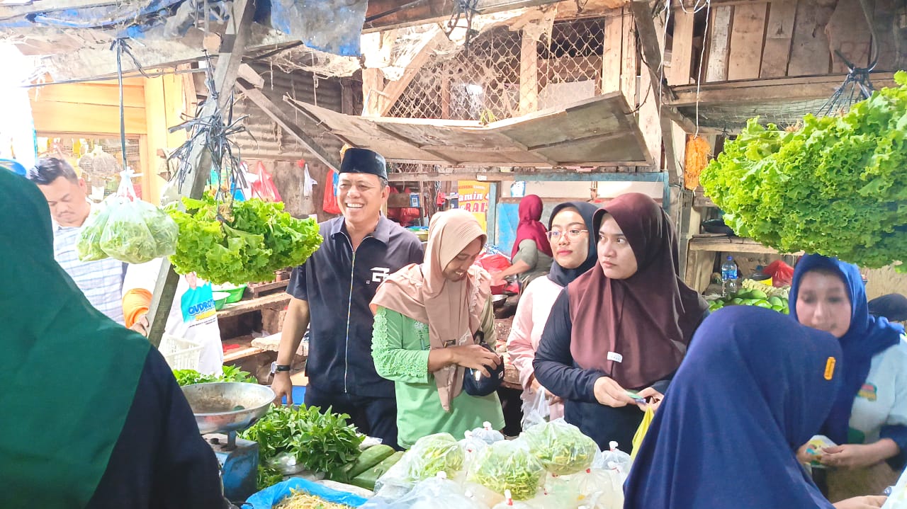 Grebek Pasar Unit Dua, Hankam Hasan Gali Suara Rakyat Tulang Bawang