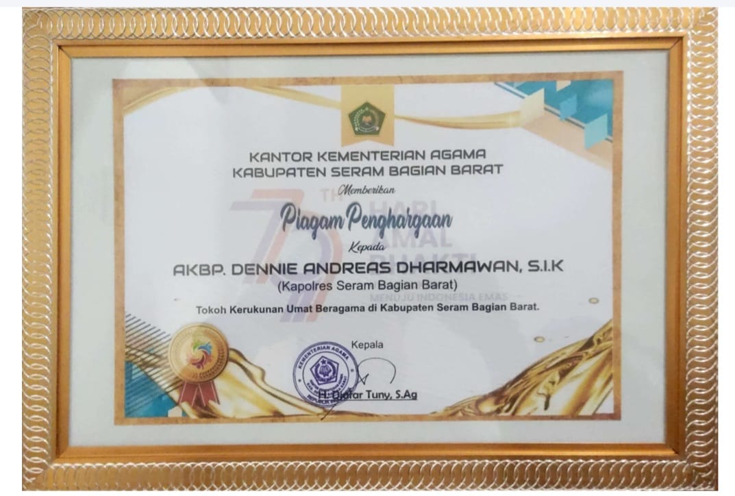 Kapolres SBB Raih Penghargaan Tokoh Kerukunan Umat Beragama