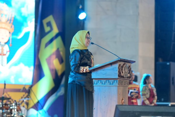 Unila Tutup Anugerah Be Strong 2025 dengan Parade Budaya dan Konser Musik