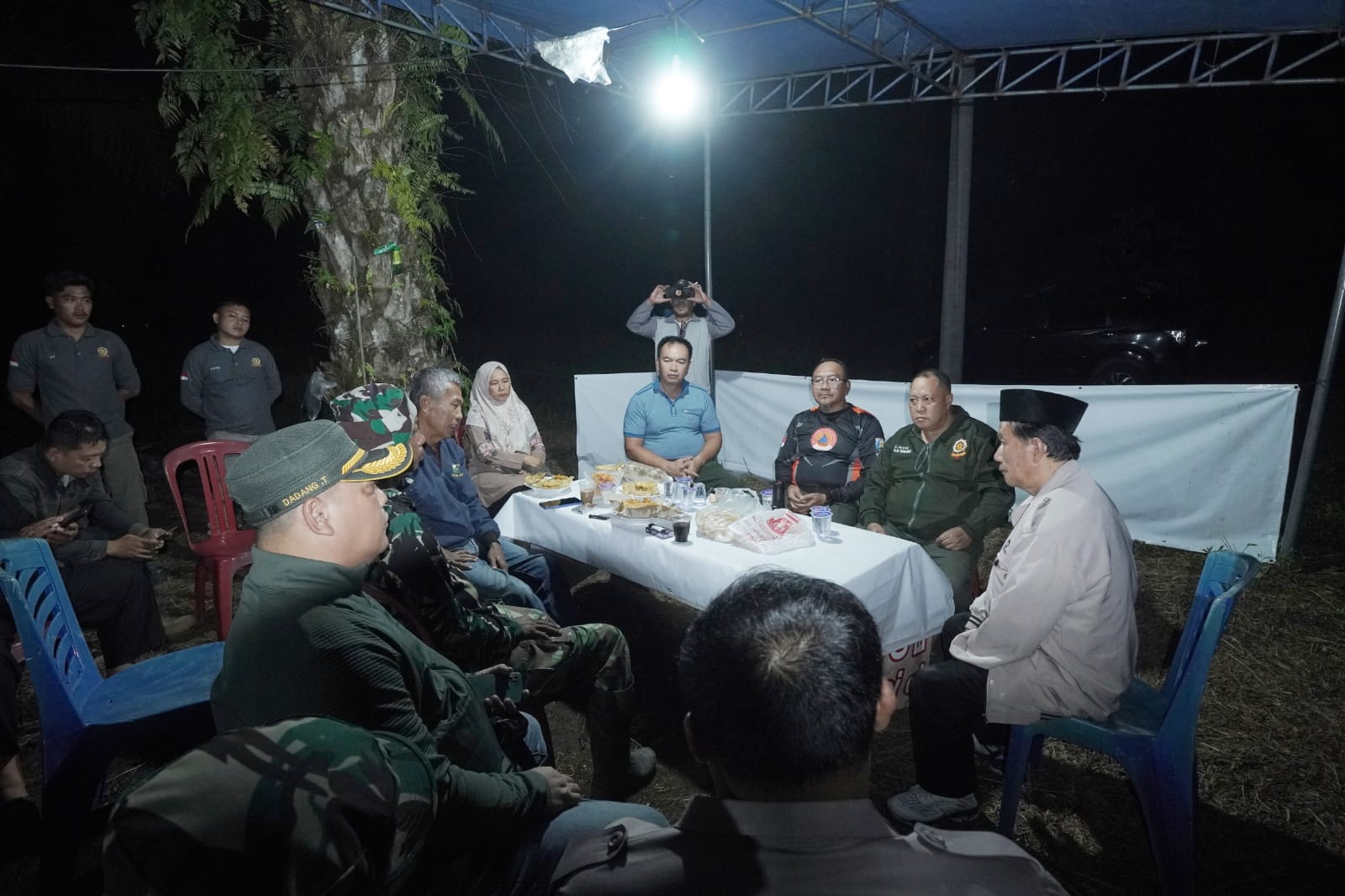 Wabup Zulqoini Syarif Tinjau Posko Penanganan Konflik Harimau di Way Suluh