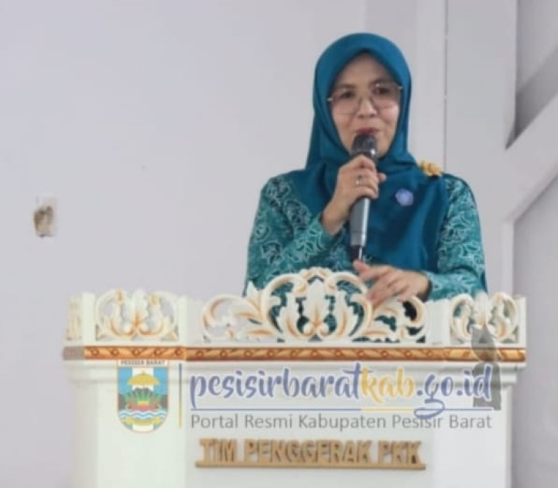 Septi Heri Agusnaini Dorong Pengembangan Toga dan Kebun Kolektif di Pesisir Barat