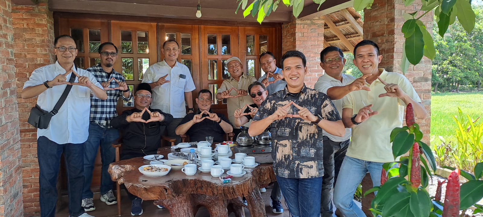 Tokoh Masyarakat Lampung Bahas Persoalan Infrastruktur dan Ekonomi di Lamban Sabah