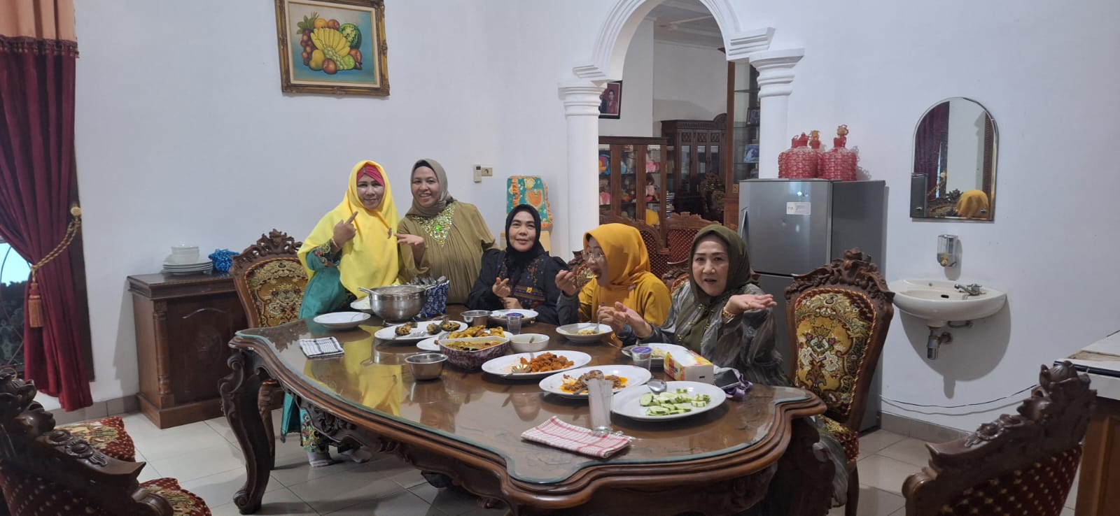 Nurhasanah Terima Silaturahmi Srikandi TP Sriwijaya Lampung di Hari Raya Idul Fitri