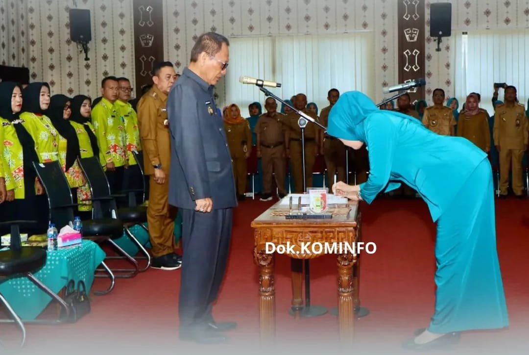 Bupati Lantik Pengurus TP PKK dan Tim Pembina Posyandu Tulang Bawang Periode 2025-2030