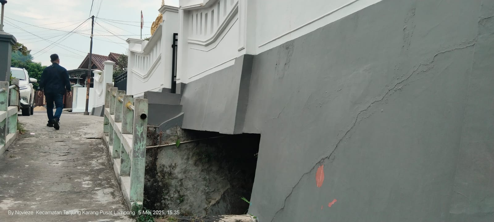 Diduga Tebang Pilih, Kantor PT Syukri Balak Didapati Berdiri di Atas Sungai