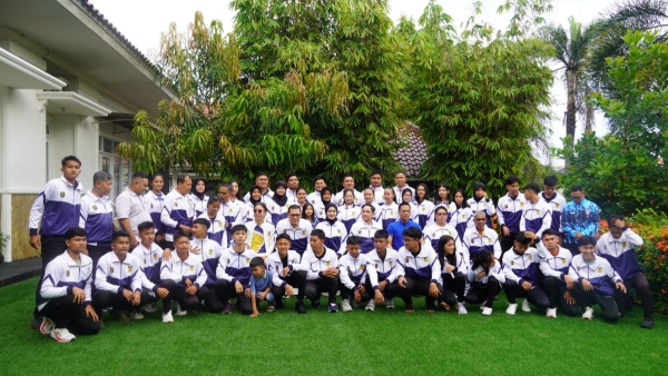 Wagub Jihan Melepas Kontingen FORKI Lampung Kirim Kekuatan Penuh ke Kejurnas