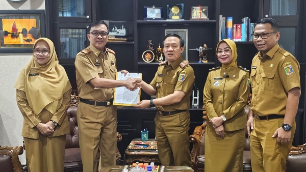 Gubernur Lampung Kembalikan Agus Nompitu ke Jabatan Kadis Tenaga Kerja