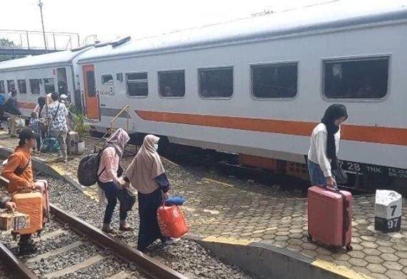 Belum Kebagian Tiket? Hari ini KAI Divre IV Tanjungkarang Tambah 7.488 Kursi