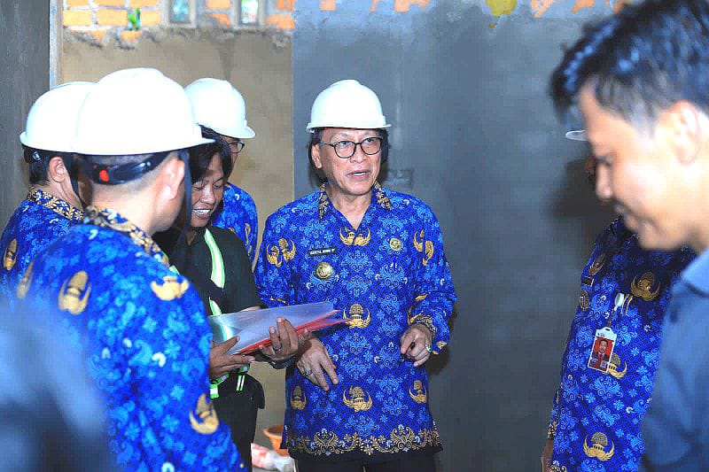 Luar Biasa Dalam 1 Bulan, Pj Bupati Tulang Bawang sudah 64% Bangun 16 Rumah RLH