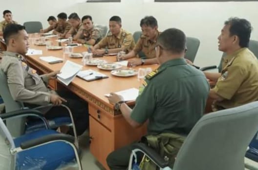 Pemkab Pesibar Gelar Rapat Persiapan Upacara Hardiknas