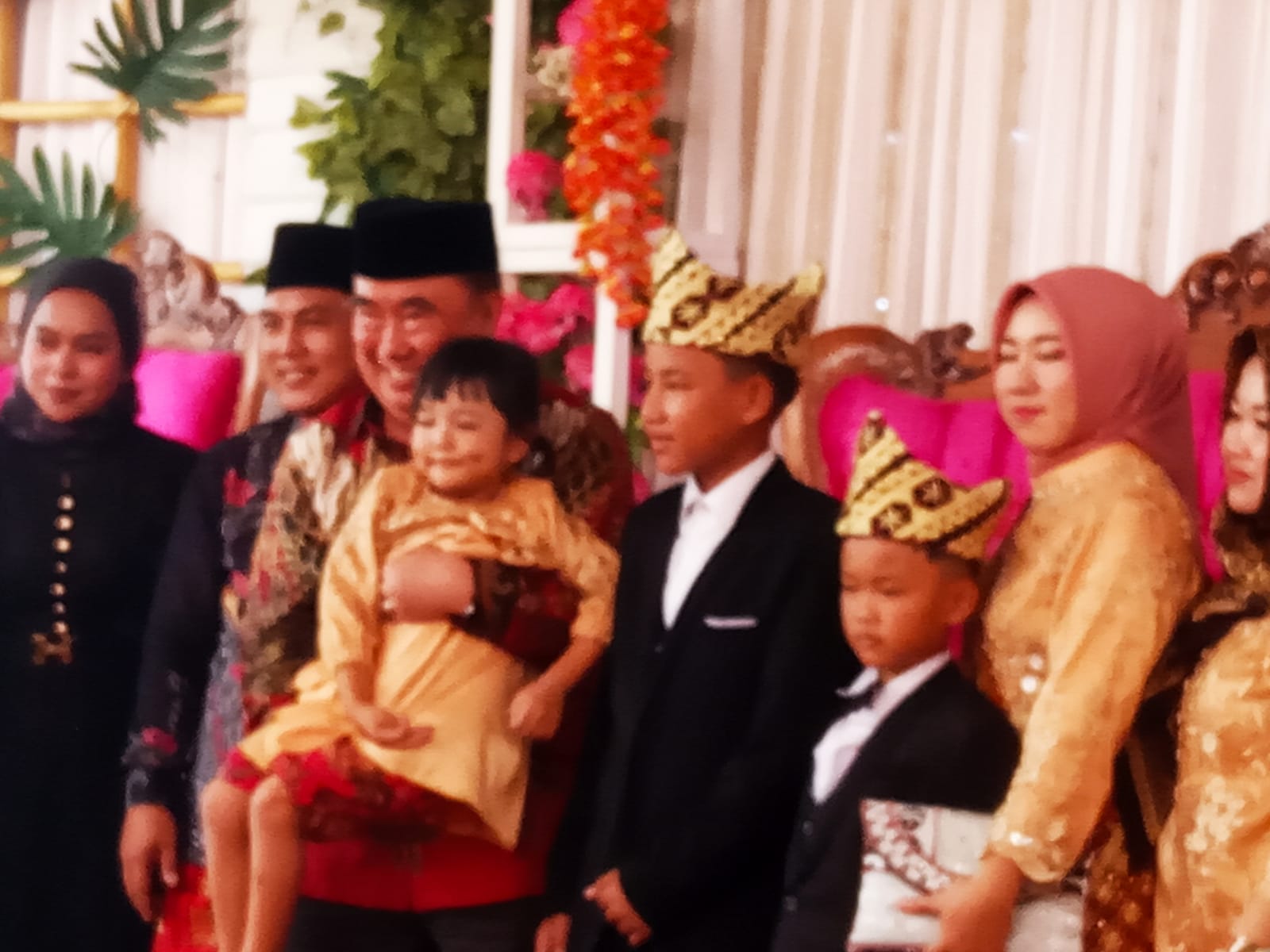 Saleh Asnawi Sampaikan Visi di Acara Khitanan Cucu Batin Matnuri