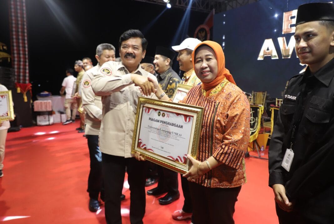 Unila Raih Anugerah Kampus Kebangsaan dari BNPT RI