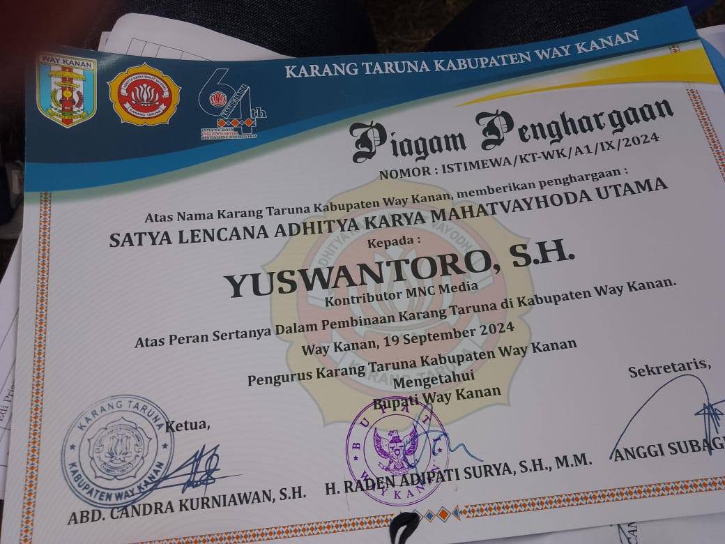 Jurnalis Yuswantoro Raih Penghargaan Satya Lencana dari Karang Taruna Waykanan